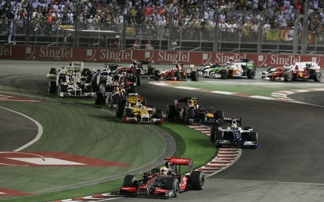 【F1シンガポールGP】2年目のナイトレース、勝者はハミルトン