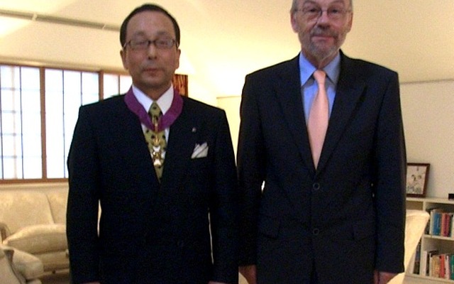 荒川代表取締役社長がベルギー政府よりレオポルド勲章コマンドール章を受章