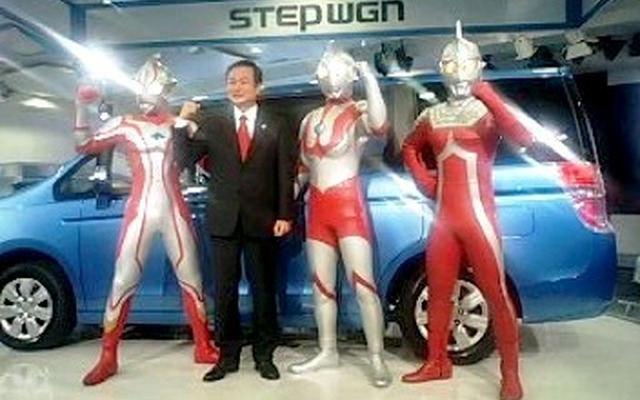 伊東社長とウルトラ兄弟