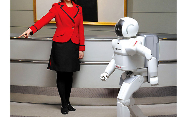 私はロボット、あなたは……新型ホンダ『ASIMO』、人応答機能が進化