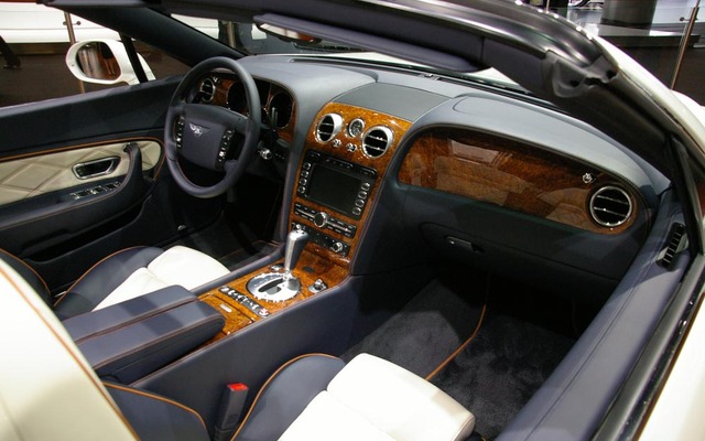 ベントレー コンチネンタルGTC シリーズ51