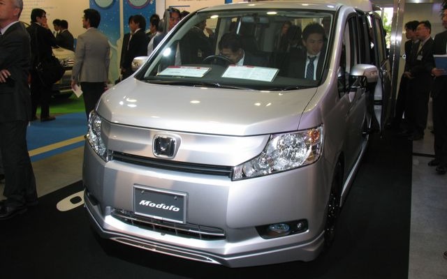 ステップワゴン新型