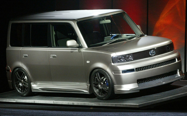 【LAショー2003出品車】サイオン『xA』と『xB』---トヨタから