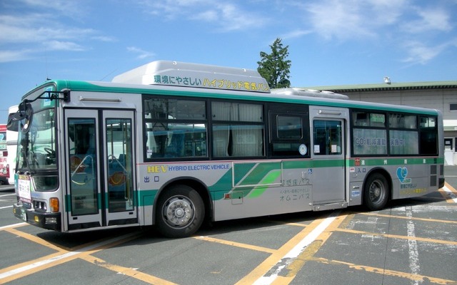 TY517Eを装着したハイブリッドバス