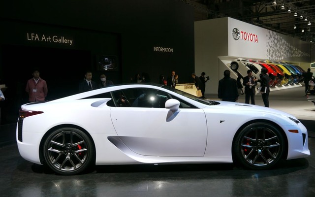 レクサスLFA