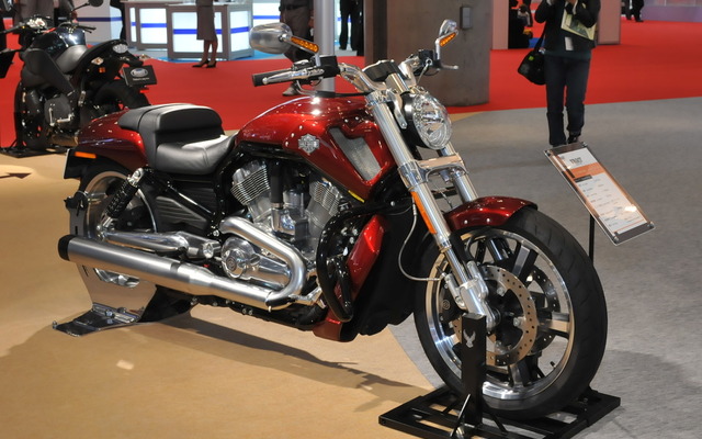 ハーレーダビッドソン VRSCF V-ROD マッスル