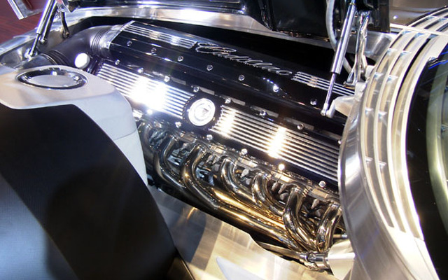 【デトロイトショー2003速報】V16は13600cc、1000馬力!!!!! …キャデラック『シックスティーン』