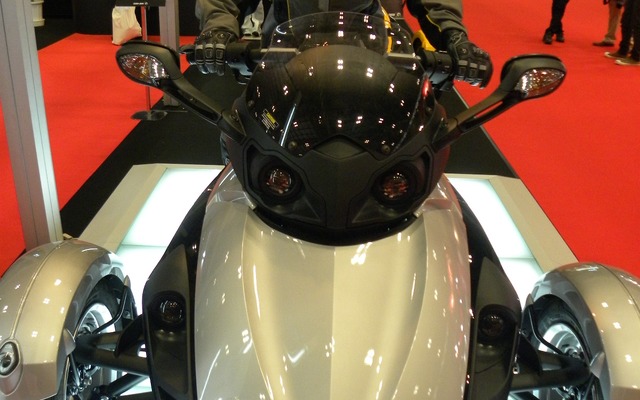 BRP Can-Am Spyder roadstar