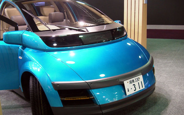 【デトロイトショー2003続報】8輪の電気自動車『KAZ』…イメチェンしました