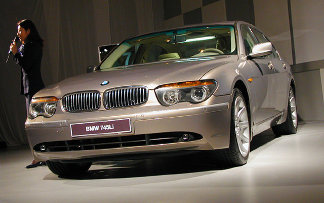ヤナセがBMWを販売---宿敵のはずが…