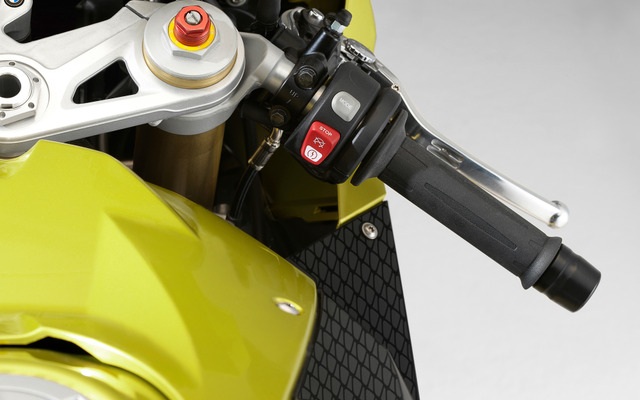 S1000RR（エス・セン・アール・アール）