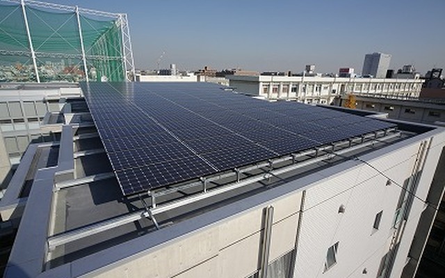 同社社宅へ設置した太陽光発電パネル