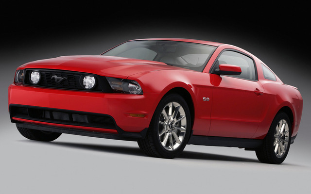 フォード マスタング GT 5.0リットル V8