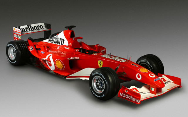 フェラーリ新型車「F2003-GA」がテストで大クラッシュ