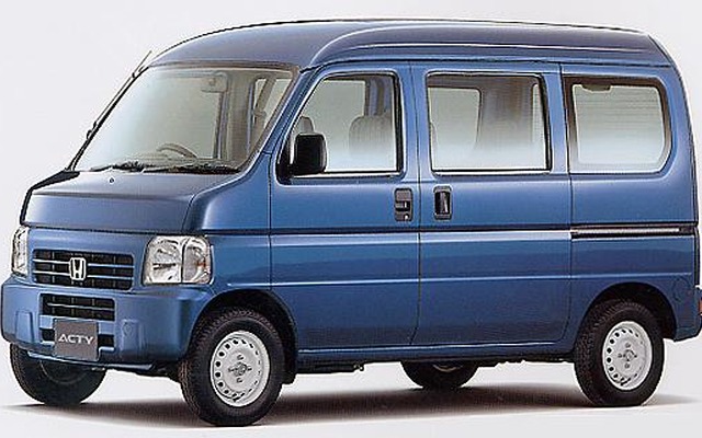 ホンダ『アクティ』一部改良、エンジン縦置き4WDも