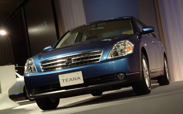 【株価】米国株高を受け全面高---ホンダ、日産が大台を回復