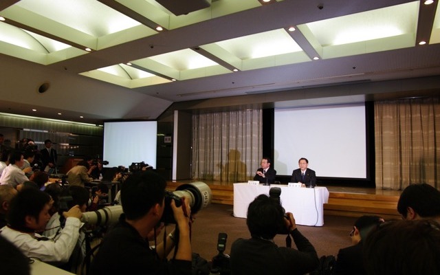 記者会見（9日）