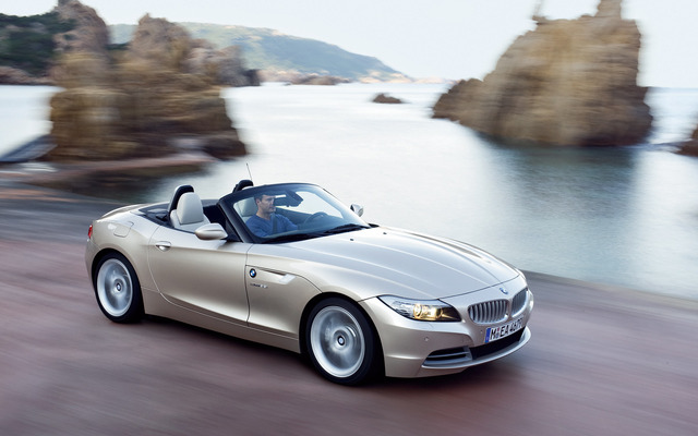 Z4 は278.5％増の1552台を売り上げた
