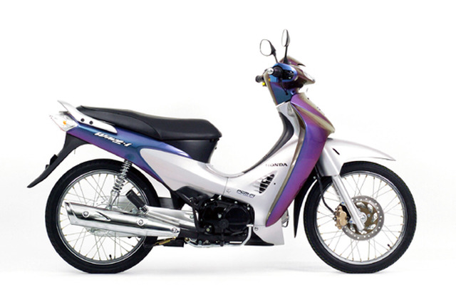 ホンダ、FI搭載の二輪車をバンコクショーで発表