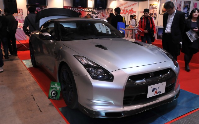 日産 GT-R カーボンパーツ装着車（ベストカー）