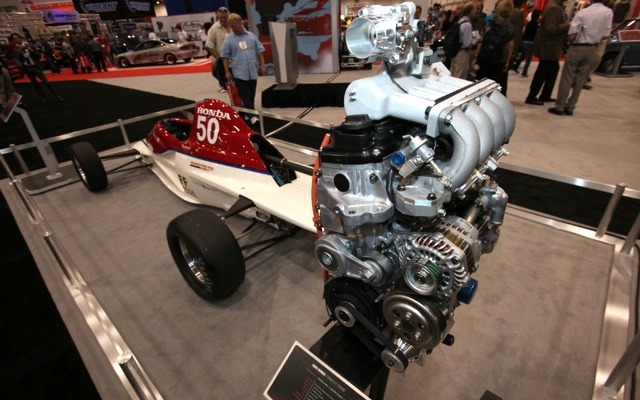 直列4気筒1.5リットル「L15A7」エンジン
