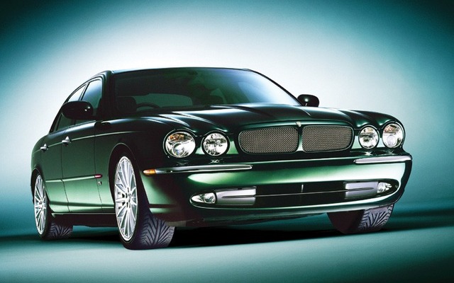 【ジャガー『XJ』写真蔵】新型車がよくわかる!