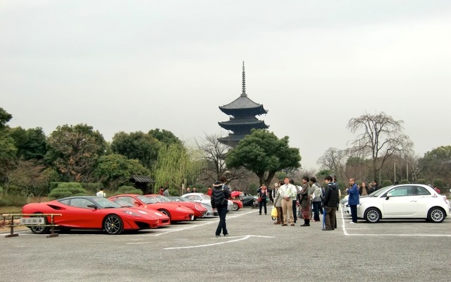 東寺に集まったCOPPA DI KYOTOの参加車たち