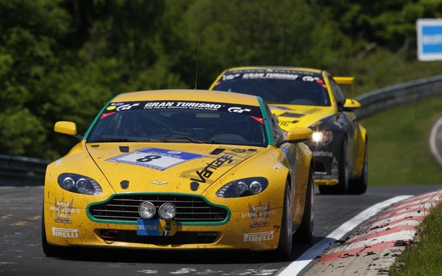 ヴァンテージGT4