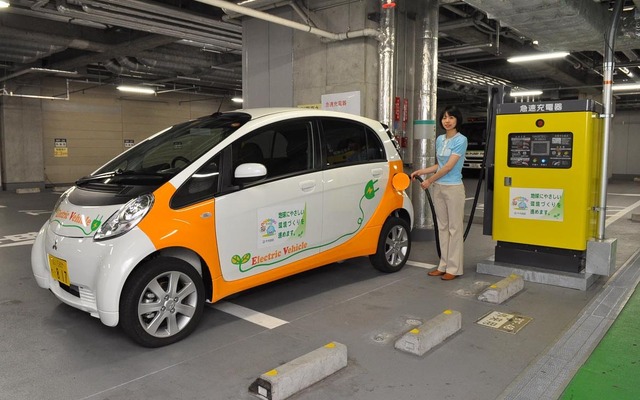 カーシェアリングで利用できる千代田区の公用i-MiEV
