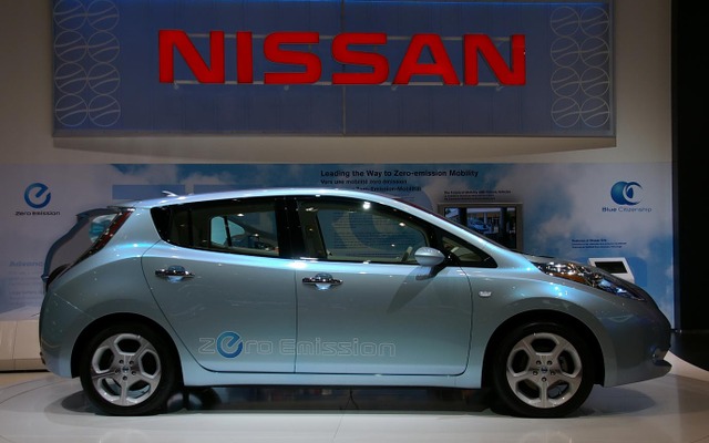 2020年にはEVの年間販売台数を80万台にするという（写真は日産リーフ）