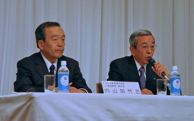 トヨタ内山田副社長とマツダ山木副社長（29日）