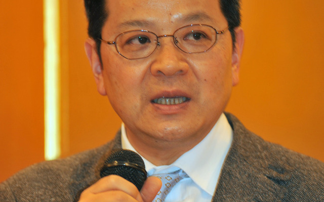 新会長に就任した荒井寿一氏。（撮影＝中島みなみ）