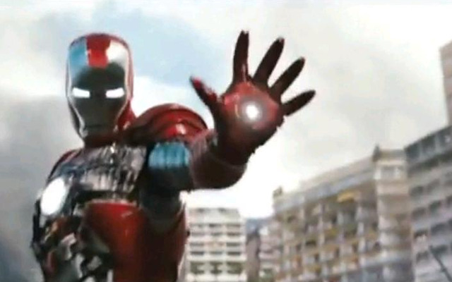 R8スパイダーがIRON MAN2に登場