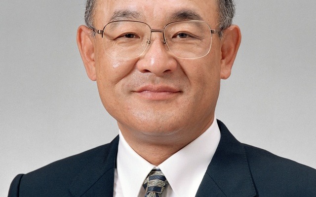 小澤哲専務取締役（現職）