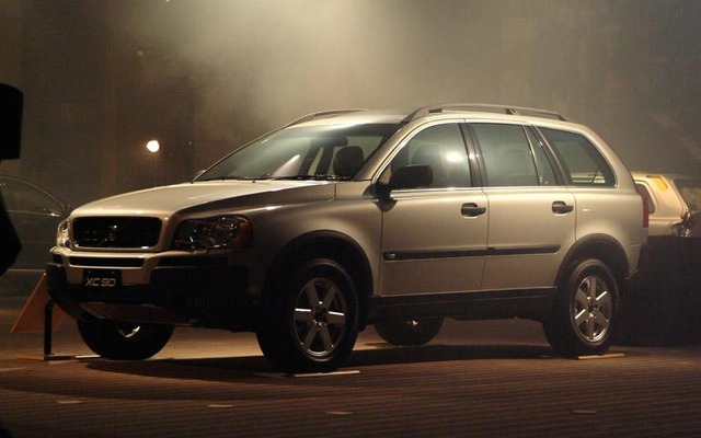 【ボルボ『XC90』写真蔵】ボルボ初の本格SUVを知る!
