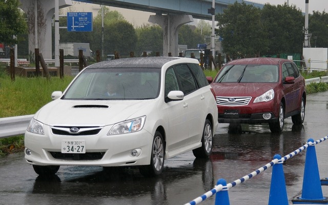 全車速追従機能付クルーズコントロールのテスト風景。