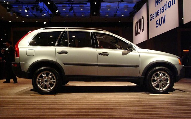 【ボルボ『XC90』日本発表】保守的なイメージを突き崩すか?