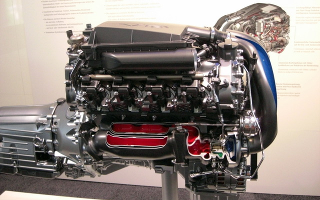 新型V6/V8エンジン