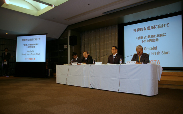 豊田章男社長（11日・東京本社での記者会見）