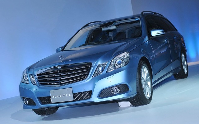 E350 BlueTEC ステーションワゴン アバンギャルド