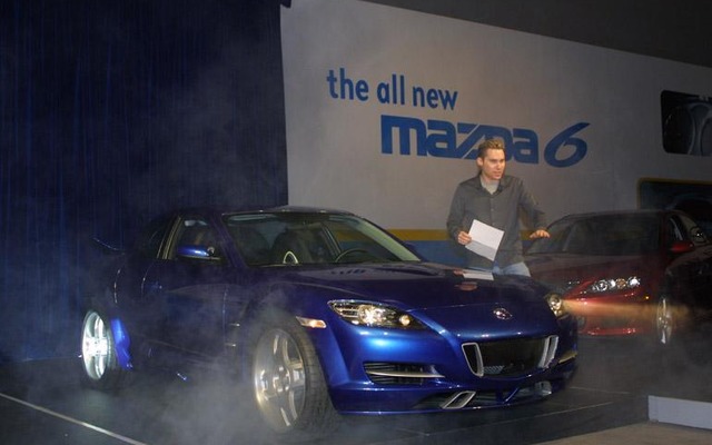 【写真蔵】マツダ『RX-8・X-MEN』仕様だ!