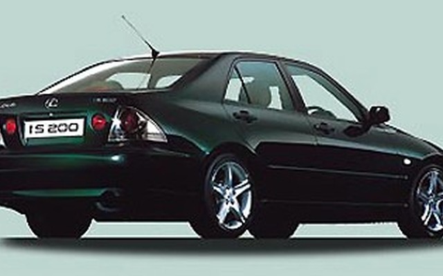 プライスダウン! あの高級車が手に入る……もともとが高すぎ