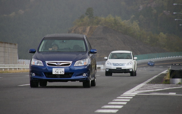 全車速追従機能付クルーズコントロールのテスト風景