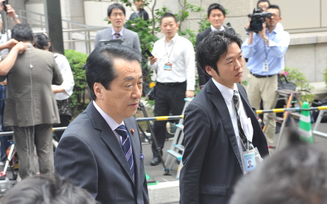 代表選の会場入りをする菅前風大臣兼財務相　撮影＝中島みなみ