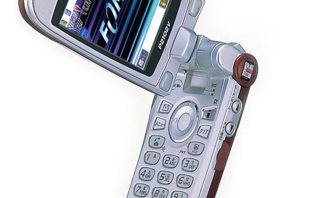 ついに土曜日まで!! 無料登録で『FOMA P2102V』を3名様に
