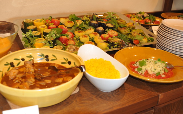 南仏家庭料理をビュッフェスタイルで終日提供「ル・プチ・プランス」