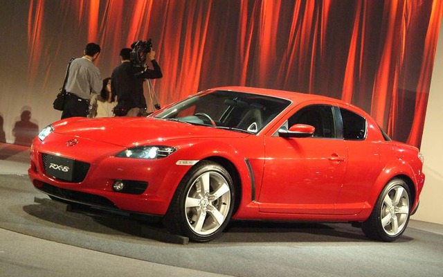 【マツダ『RX-8』続報】2タイプのオーディオシステム