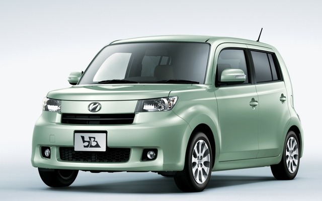 bB 1.5Z “L Package” (2WD) (ライトグリーンメタリック) 〈オプション装着車〉