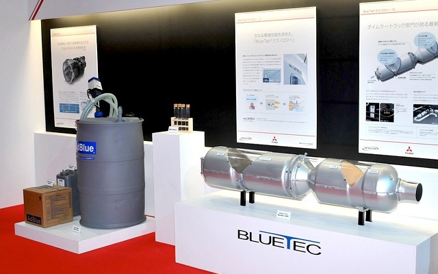 BlueTec（写真はスーパーグレート発表会）