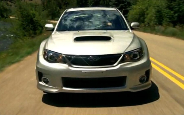 インプレッサ4ドアセダン WRX STI（画像は動画キャプチャー）